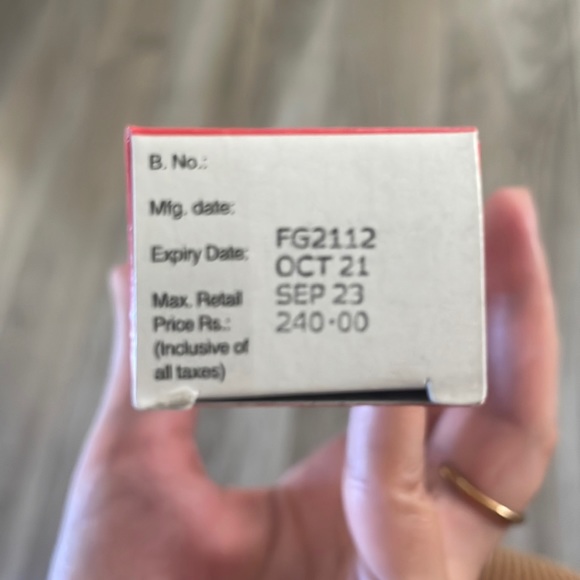 Retinol retinal cream .05 - Picture 2 of 2